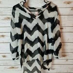 No boundaries top size large